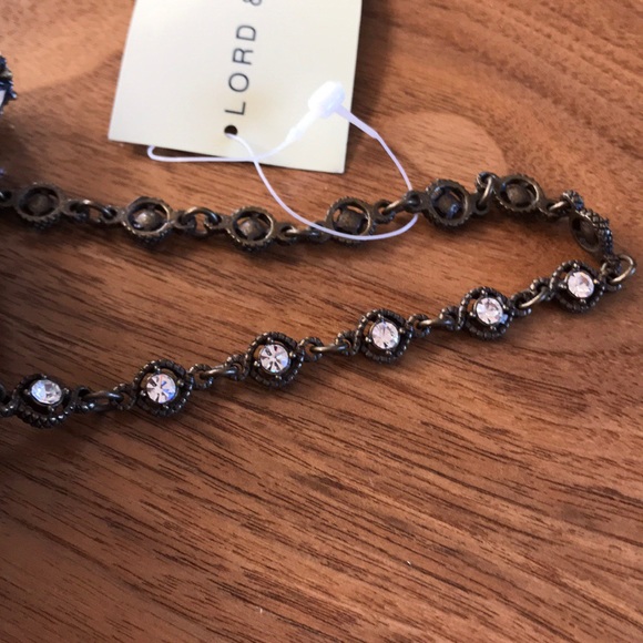 NWT Crystal And Cloth Wristlet - Picture 4 of 8